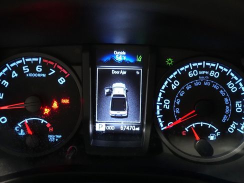 Used 2022 Toyota Tacoma SR w/ SX Package image 17