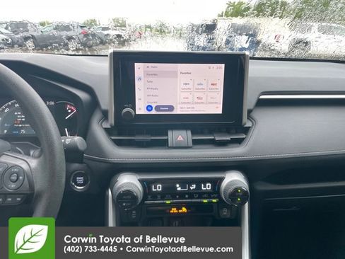 Used 2024 Toyota RAV4 XLE FWD image 11