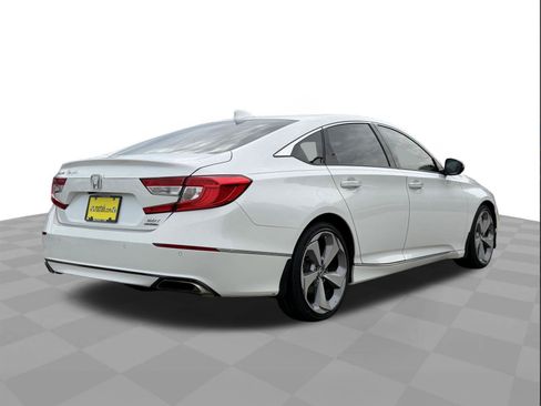 Used 2020 Honda Accord Touring image 5
