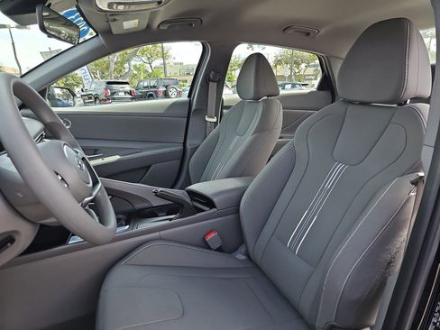 Certified 2023 Hyundai Elantra SEL image 14