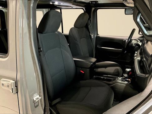 Used 2022 Jeep Wrangler Unlimited Sport image 27