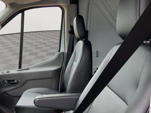 New 2026 Ford Transit 250 148 Medium Roof RWD image 10