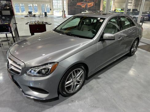 Used 2014 Mercedes-Benz E 550 4MATIC Sedan w/ Premium 1 Package image 1