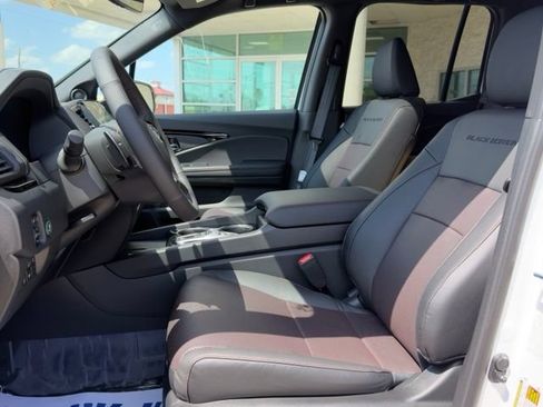 New 2026 Honda Ridgeline Black Edition image 10