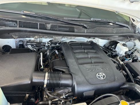 Used 2012 Toyota Sequoia Platinum image 29