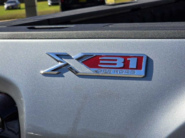 New 2026 GMC Sierra 2500 SLT w/ Texas SLT Premium Package AWD/4WD image 6