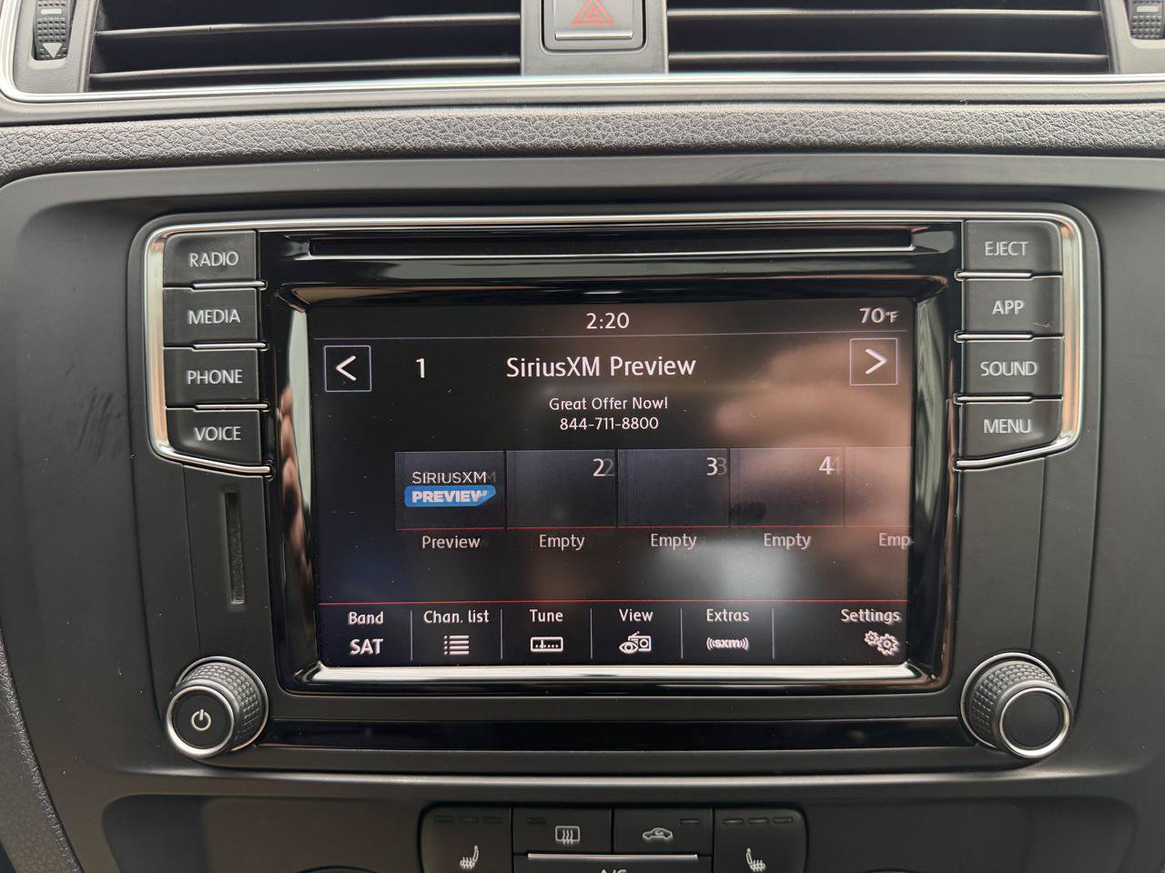Used 2018 Volkswagen Jetta SE FWD image 35