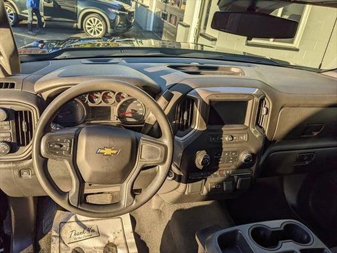 Used 2022 Chevrolet Silverado 1500 Custom AWD/4WD image 13