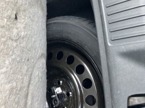 Used 2022 Lincoln Aviator Grand Touring AWD/4WD image 32