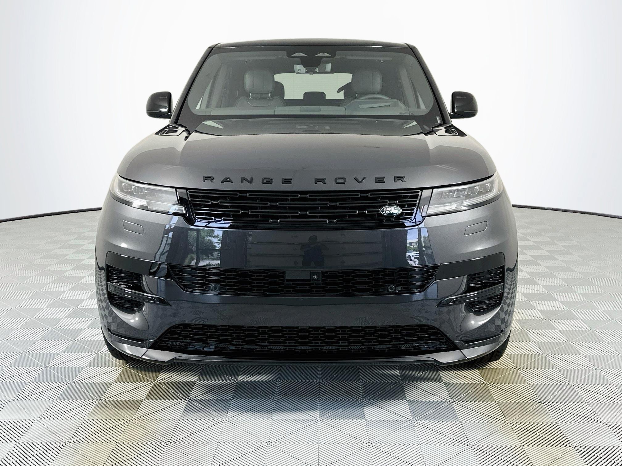 New 2027 Land Rover Range Rover Sport Dynamic SE AWD/4WD image 2
