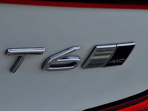 Used 2018 Volvo S90 T6 Inscription image 32