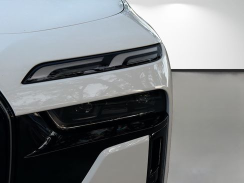 New 2026 BMW i7 xDrive60 w/ M Sport Package RWD image 9