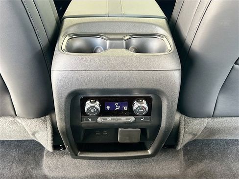 New 2026 GMC Acadia AT4 w/ Luxury Package image 18