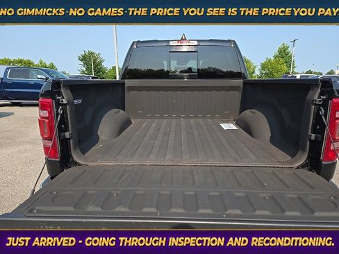 Used 2022 RAM 1500 Laramie AWD/4WD image 14