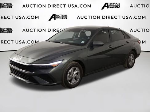 Used 2025 Hyundai Elantra SE FWD image 1