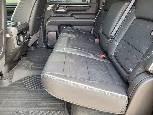 Used 2025 GMC Sierra 2500 AT4X w/ AT4X AEV Edition image 24