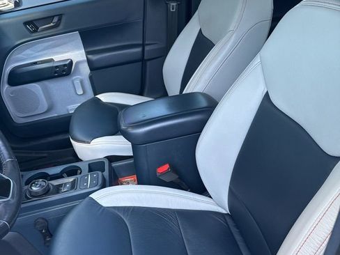 Certified 2022 Ford Maverick XLT w/ XLT Luxury Package image 7