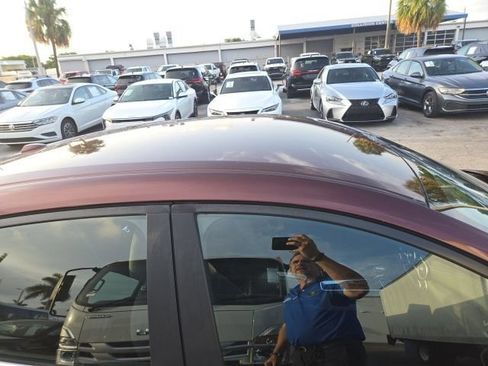 Used 2020 Nissan Sentra SV FWD image 5