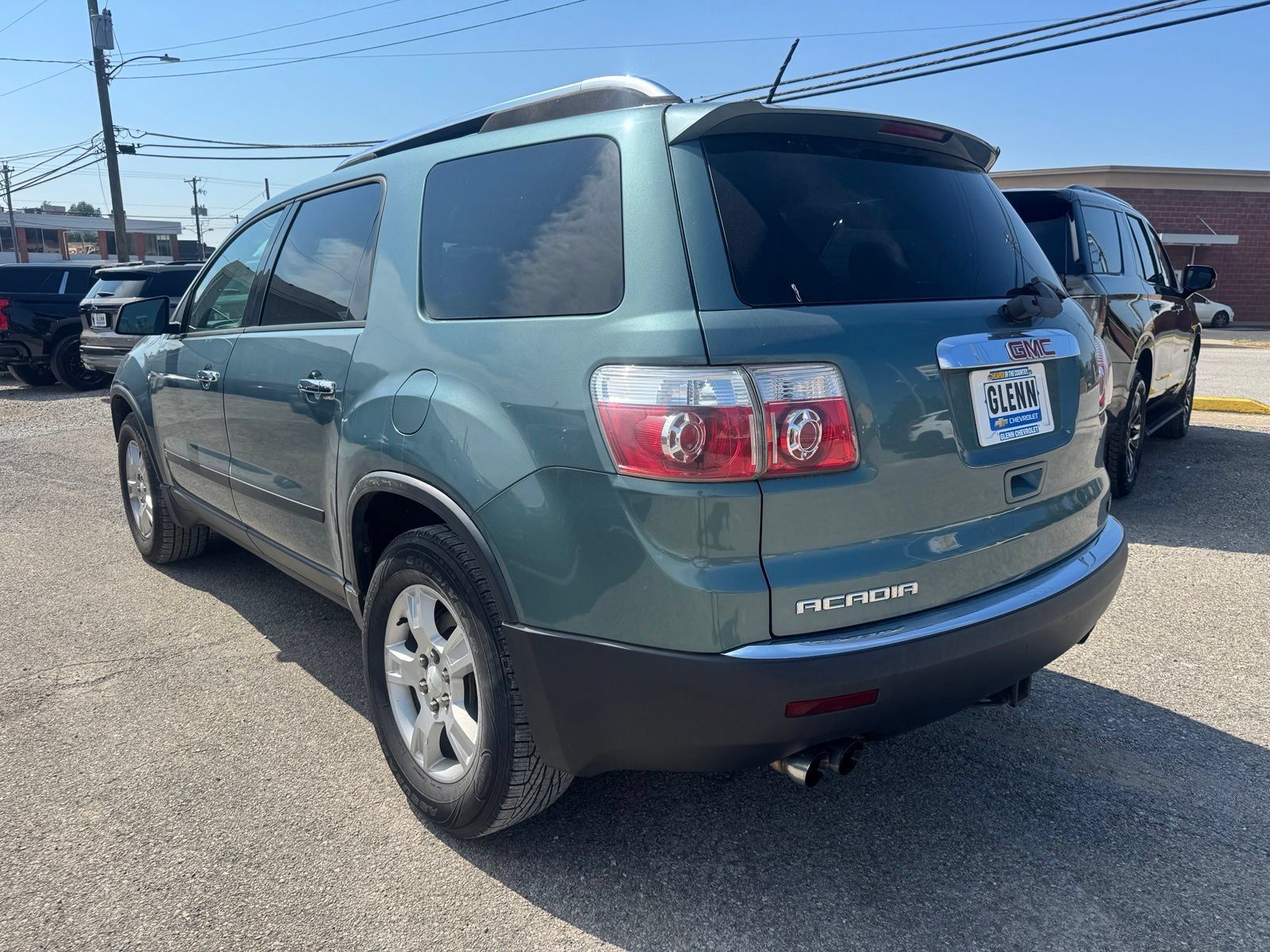 Used 2009 GMC Acadia SLE FWD image 6