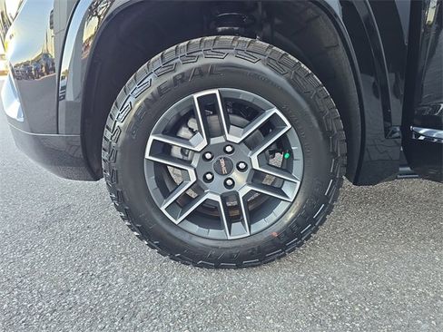 New 2026 GMC Terrain AT4 w/ Technology Package II image 30