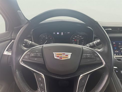 Used 2022 Cadillac XT5 Premium Luxury w/ Technology Package image 22