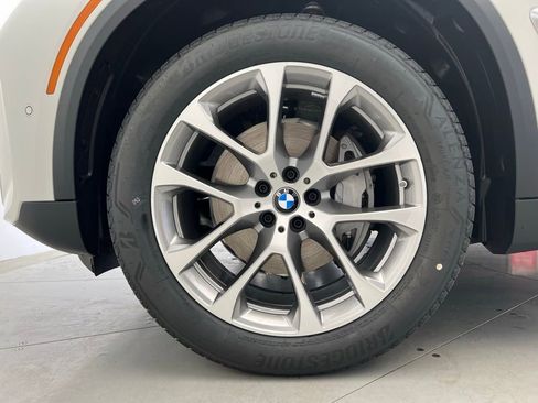 New 2026 BMW X5 xDrive40i w/ Premium Package AWD/4WD image 22