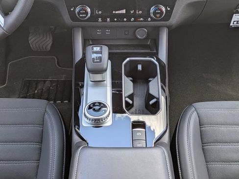 New 2026 Mitsubishi Outlander LE FWD image 19