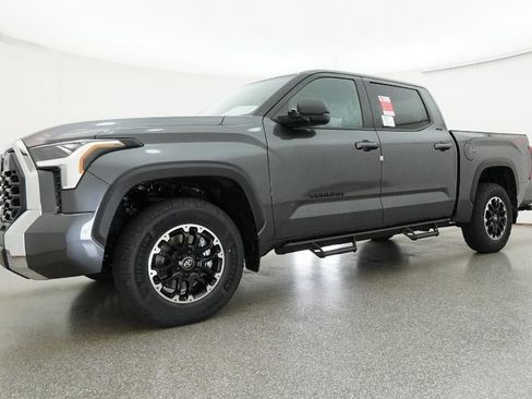 New 2026 Toyota Tundra SR5 AWD/4WD image 17