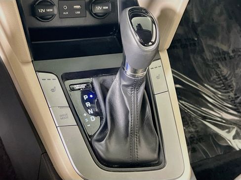 Used 2020 Hyundai Elantra Value Edition FWD image 16