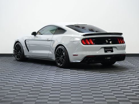 Used 2016 Ford Mustang Shelby GT350 w/ Technology Package RWD image 8
