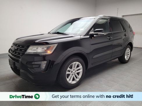 Used 2016 Ford Explorer XLT image 1