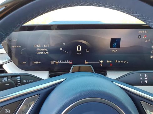 Used 2025 Buick Enclave Avenir w/ Super Cruise Package FWD image 9
