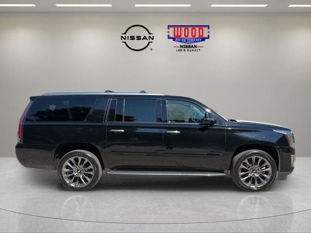 Used 2020 Cadillac Escalade ESV Premium Luxury w/ Escalade Sport Edition AWD/4WD image 2