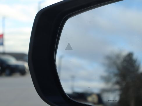 Used 2025 Jeep Grand Cherokee Laredo image 22