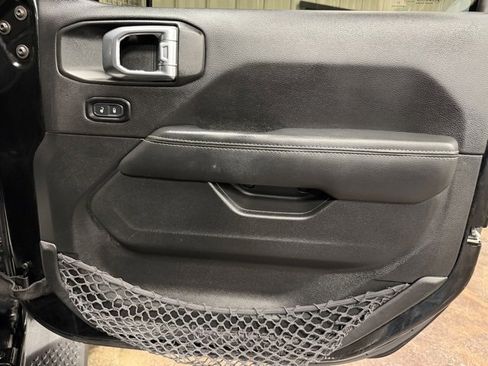 Used 2023 Jeep Wrangler Unlimited Sahara w/ Cold Weather Group image 24