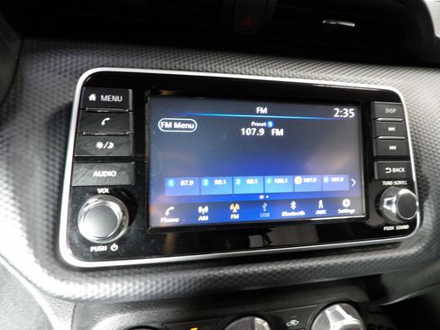 Used 2024 Nissan Kicks S FWD image 14
