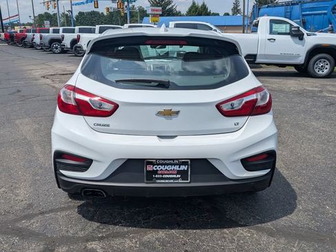 Used 2017 Chevrolet Cruze LT w/ Sun And Sound Package FWD image 7