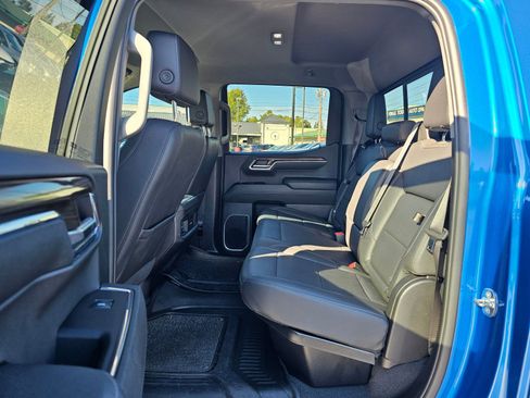 Used 2024 Chevrolet Silverado 1500 RST image 22