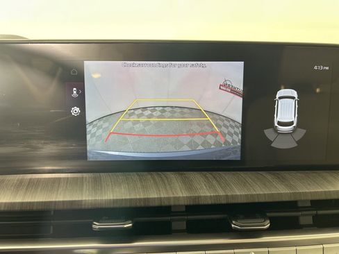 Used 2023 Kia Telluride EX w/ EX Captain's Chair Package image 21