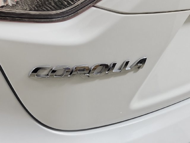 Used 2024 Toyota Corolla LE FWD image 9