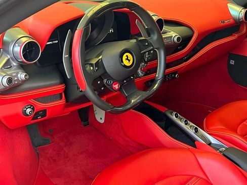 Used 2022 Ferrari F8 Tributo image 20