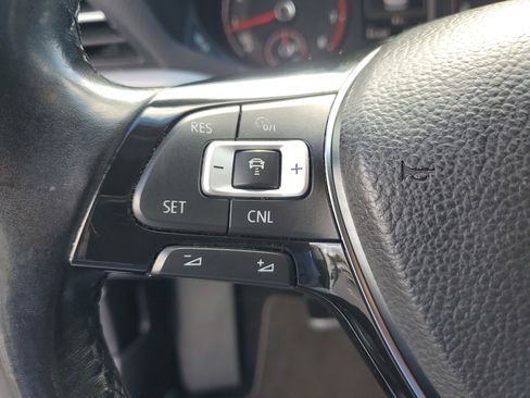 Used 2020 Volkswagen Passat 2.0T SE image 18