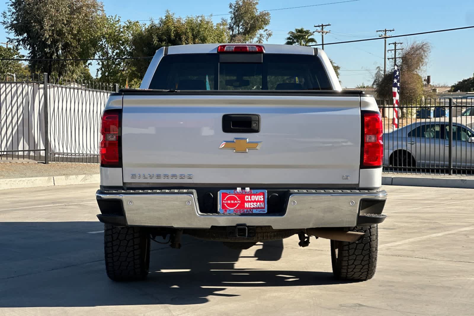 Used 2017 Chevrolet Silverado 1500 LT w/ All Star Edition AWD/4WD image 7