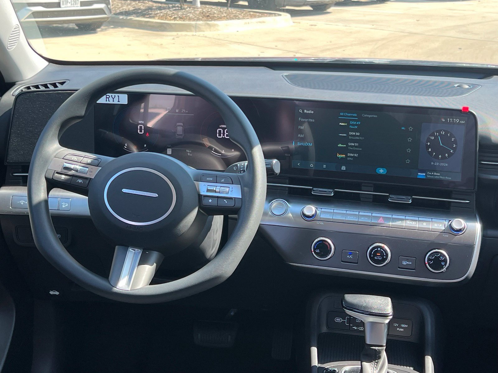 New 2027 Hyundai Kona SE FWD image 18