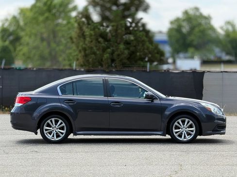 Used 2013 Subaru Legacy 2.5i Premium w/ All-Weather Pkg AWD/4WD image 7