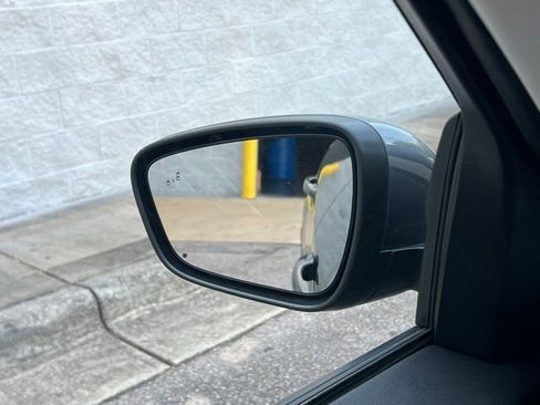 Used 2021 Ford Escape SEL image 35