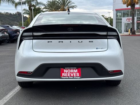 New 2026 Toyota Prius Plug-In Hybrid image 10