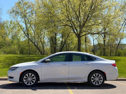 Used 2015 Chrysler 200 C FWD image 2