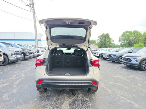 New 2026 Chevrolet Trax RS w/ Driver Confidence Package FWD image 8