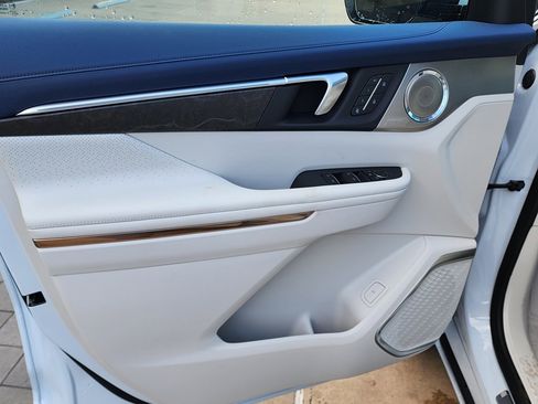 New 2026 Buick Enclave Avenir w/ Super Cruise Package image 13